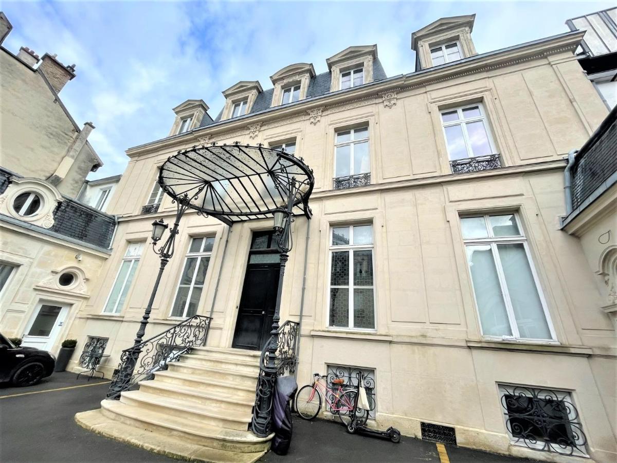 Aux Clefs Des Sacres - Dans Un Hotel Particulier Situe Rue Du Marc - Reims - Hyper Centre Forum Mairie Boulingrin Eksteriør billede