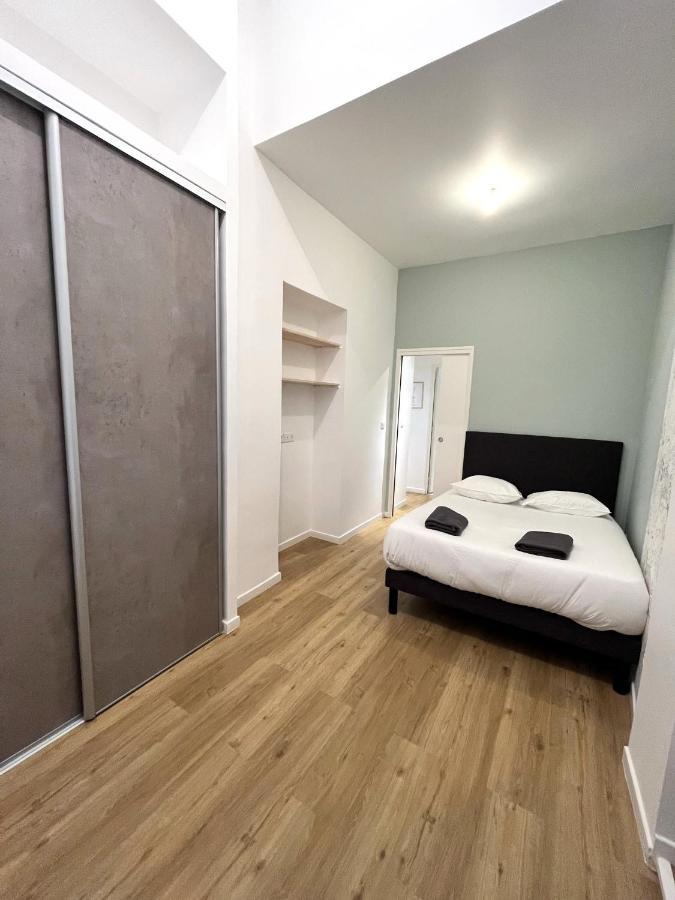 Aux Clefs Des Sacres - Dans Un Hotel Particulier Situe Rue Du Marc - Reims - Hyper Centre Forum Mairie Boulingrin Eksteriør billede