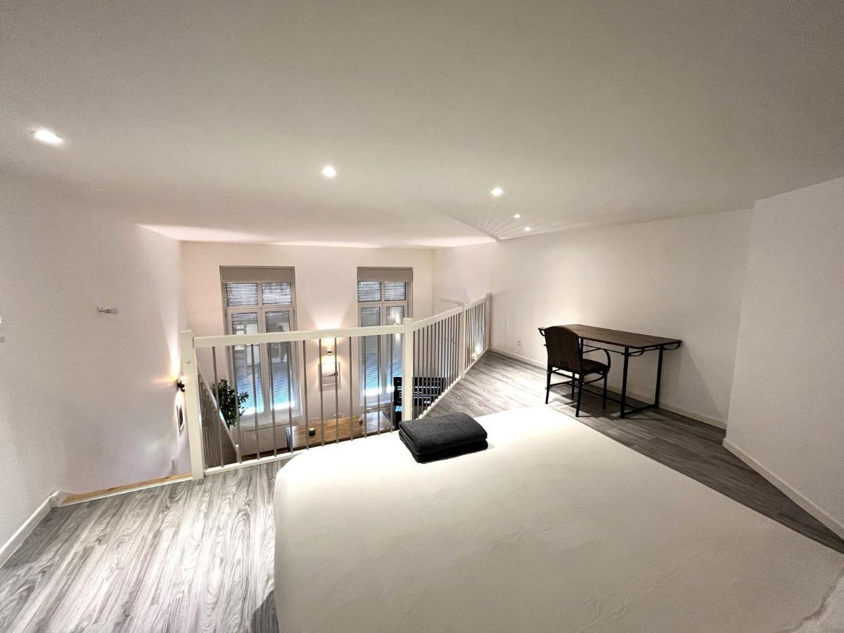 Aux Clefs Des Sacres - Dans Un Hotel Particulier Situe Rue Du Marc - Reims - Hyper Centre Forum Mairie Boulingrin Eksteriør billede