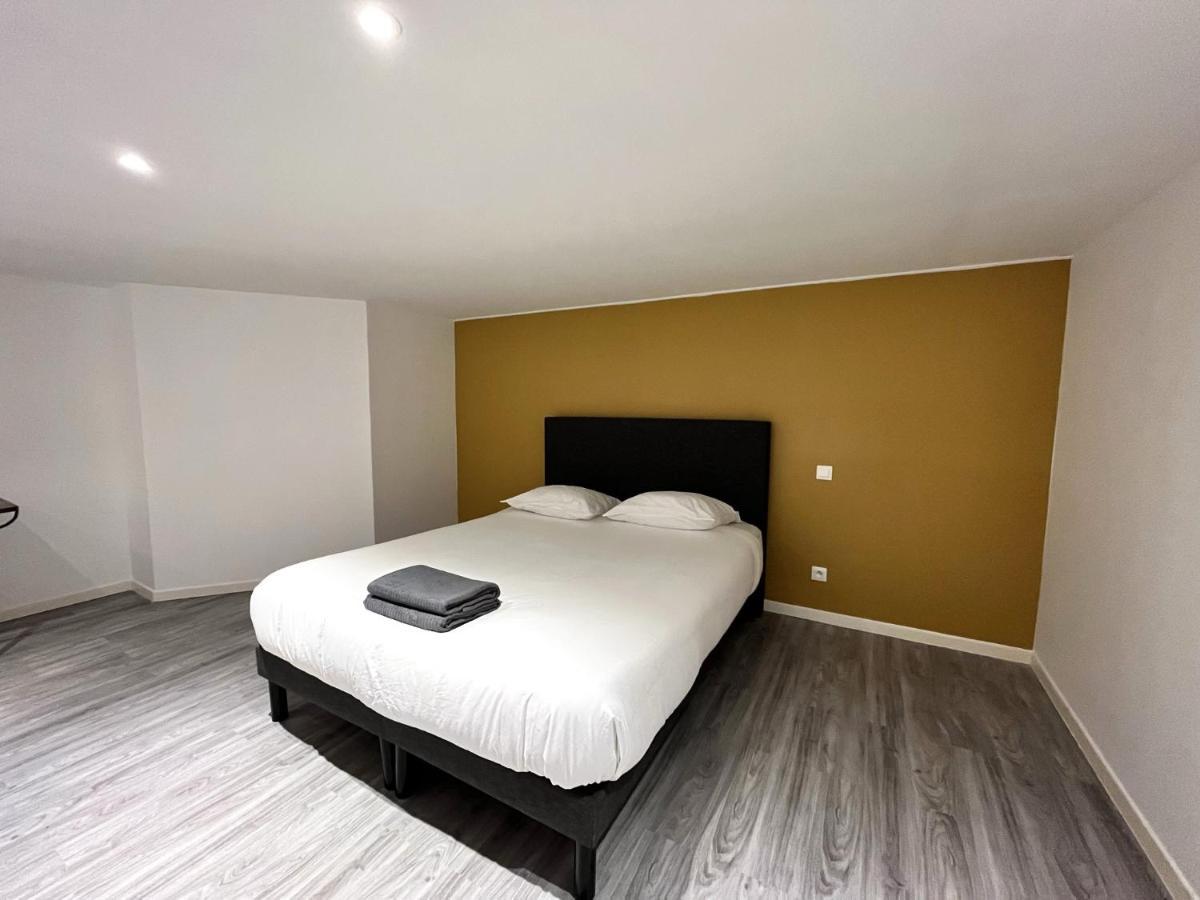 Aux Clefs Des Sacres - Dans Un Hotel Particulier Situe Rue Du Marc - Reims - Hyper Centre Forum Mairie Boulingrin Eksteriør billede